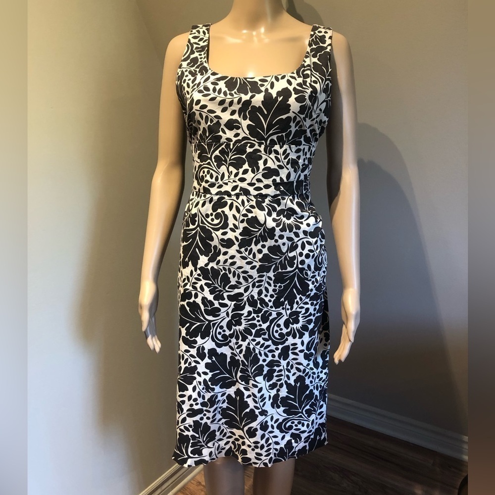 Nougat London Brown & White Leaf Print Sleeveless Midi Dress